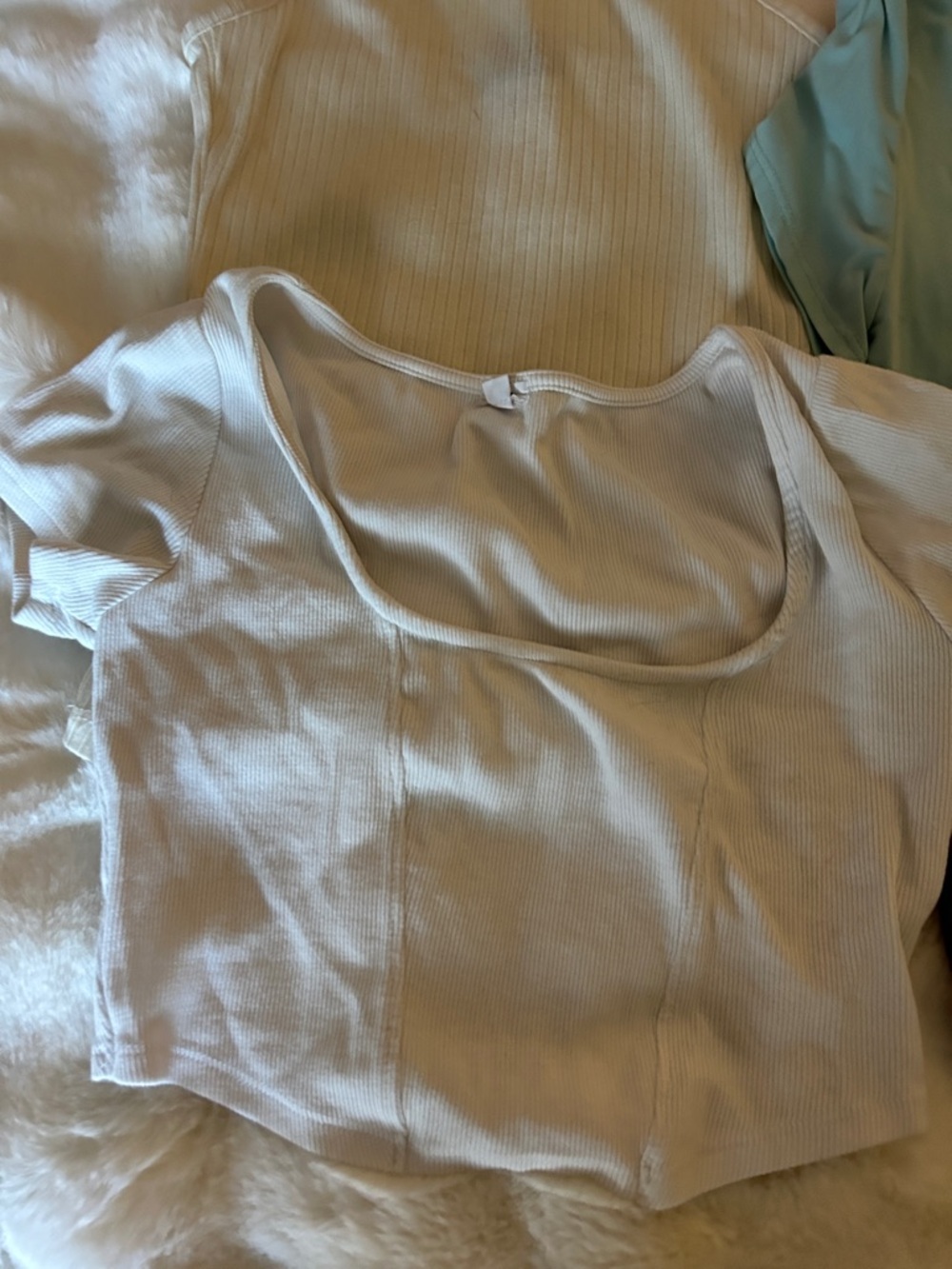 Bundle of Tops - Picture 3 of 6